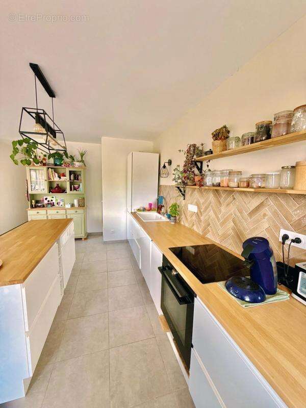 Appartement à SAINT-JEOIRE-PRIEURE