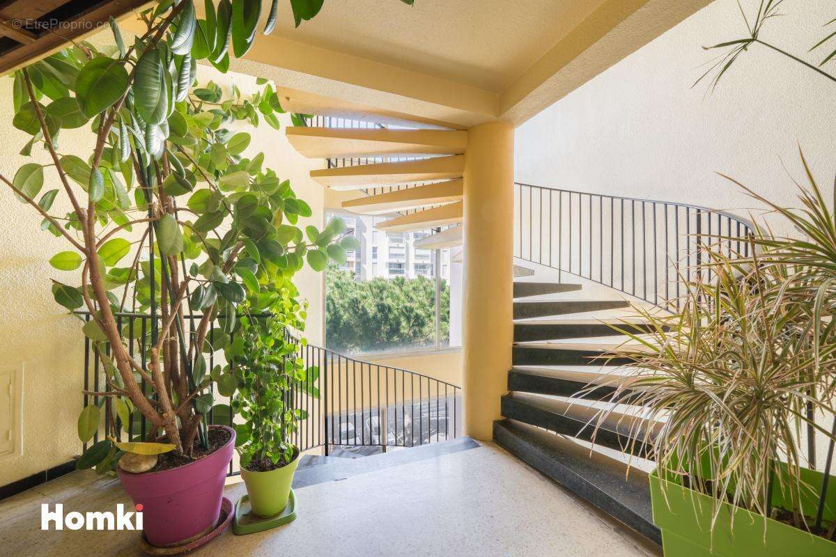 Appartement à MAUGUIO