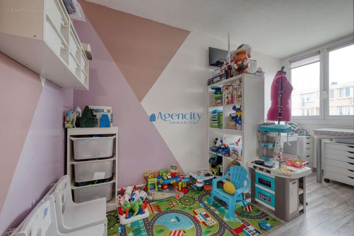 Appartement 64 m² à Noisy-Le-Grand  - photo 5