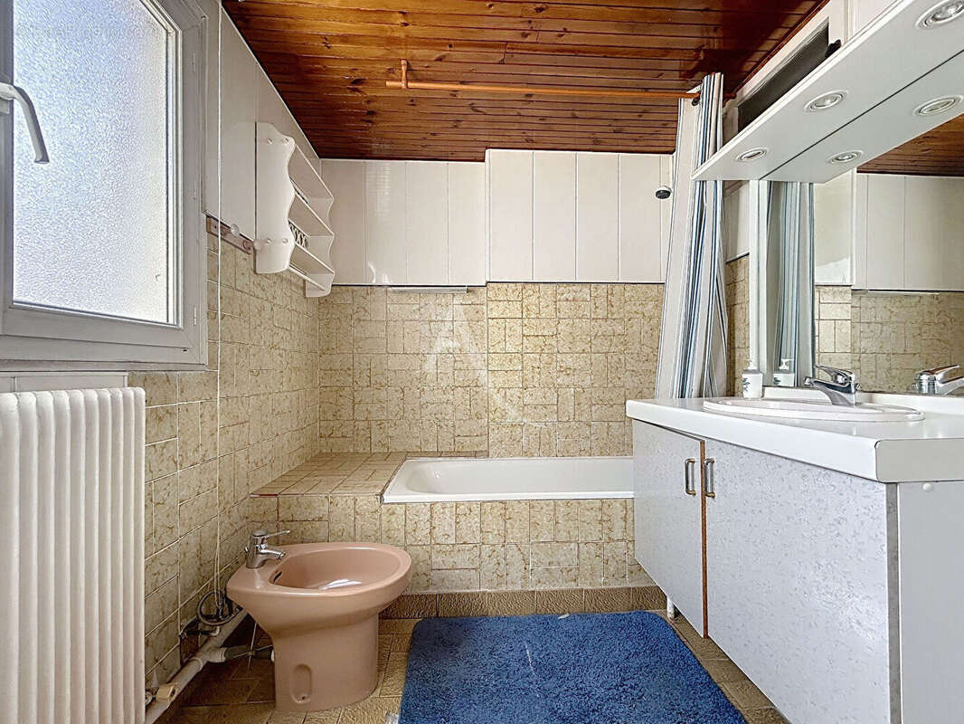 Maison à CASTELGINEST