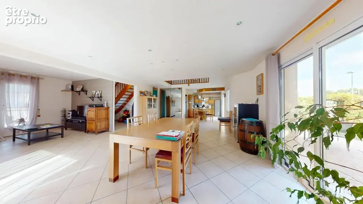 Maison à vendre 8 pièces, 4 chambres à  SAINT MARS LA JAILLE (44) - photo 9