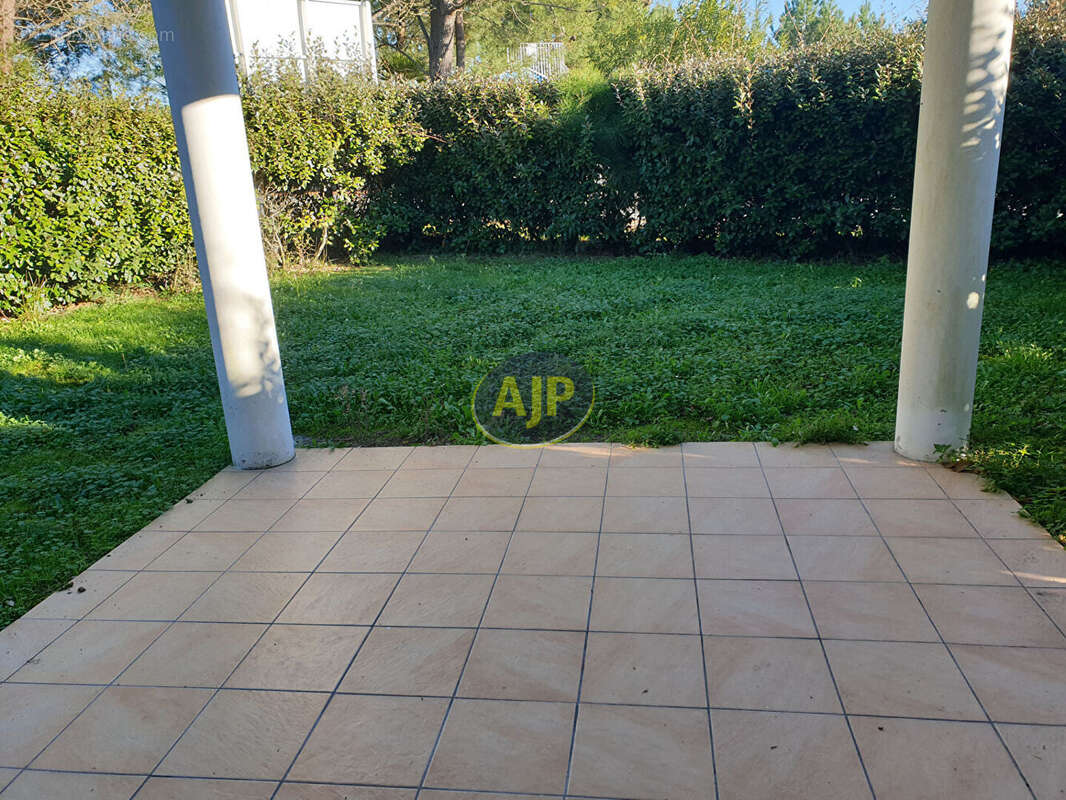 Appartement à LE VERDON-SUR-MER