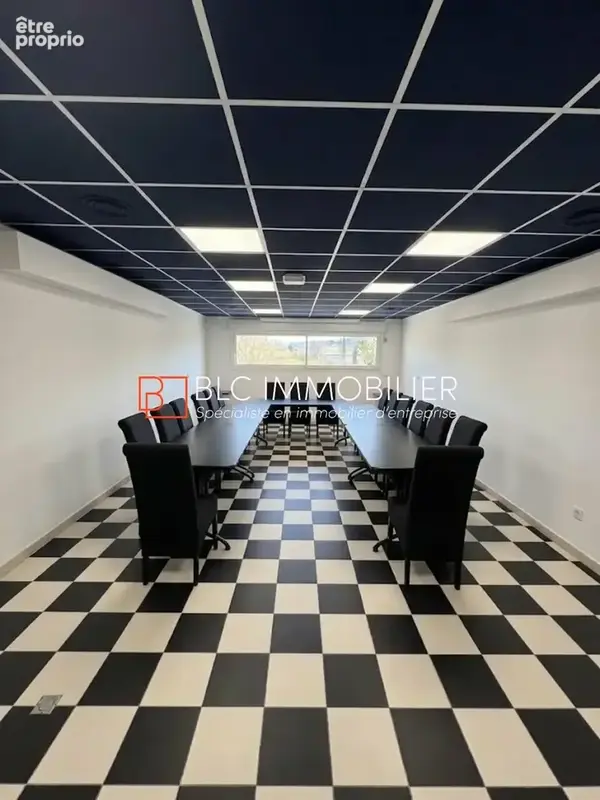 Commerce 864 m² à vendre à Gemenos (13420) - photo 6
