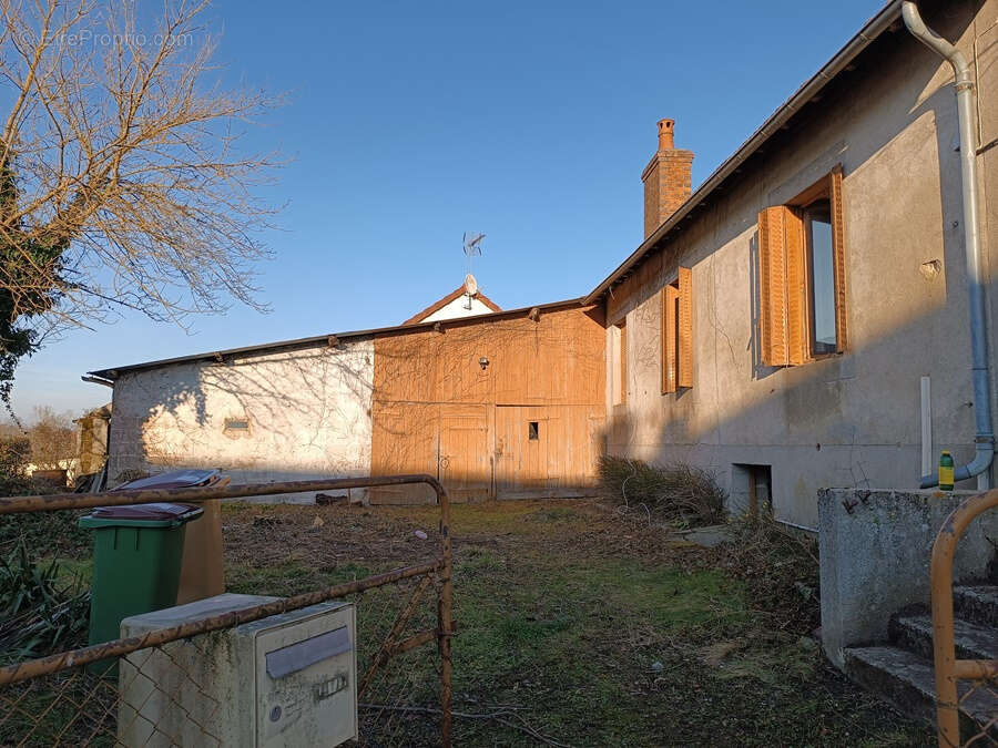 Maison à CHANTENAY-SAINT-IMBERT