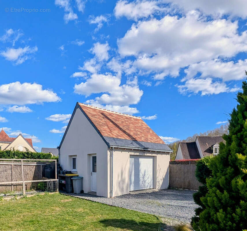 Maison à NAZELLES-NEGRON