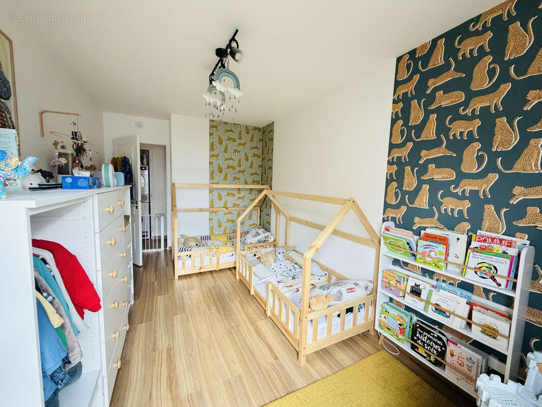 Appartement à CHARENTON-LE-PONT