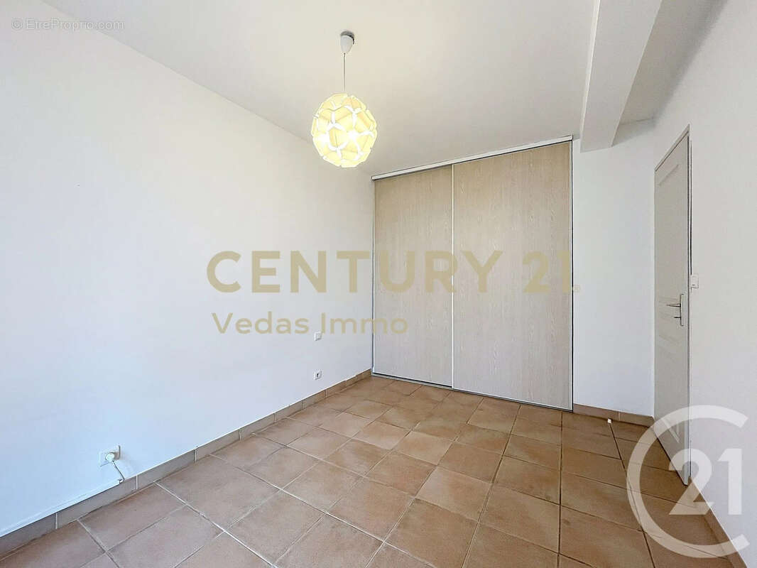 Maison à SAINT-JEAN-DE-VEDAS