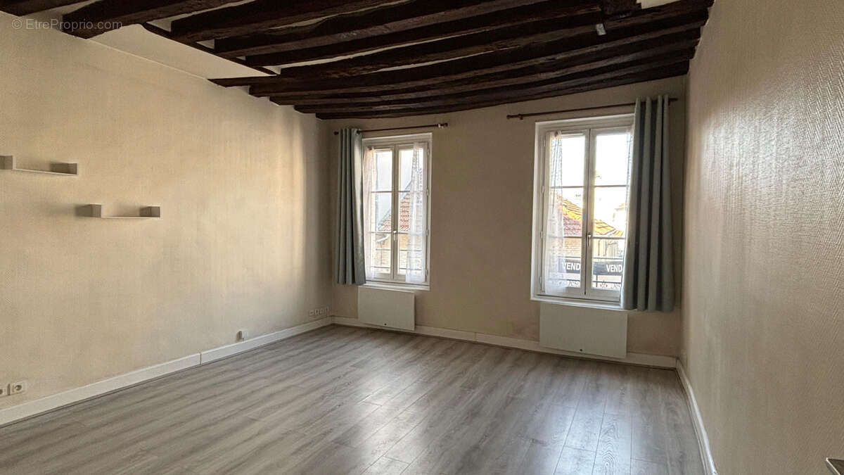 HYPERCENTRE- Studio de 31m2 - photo 2