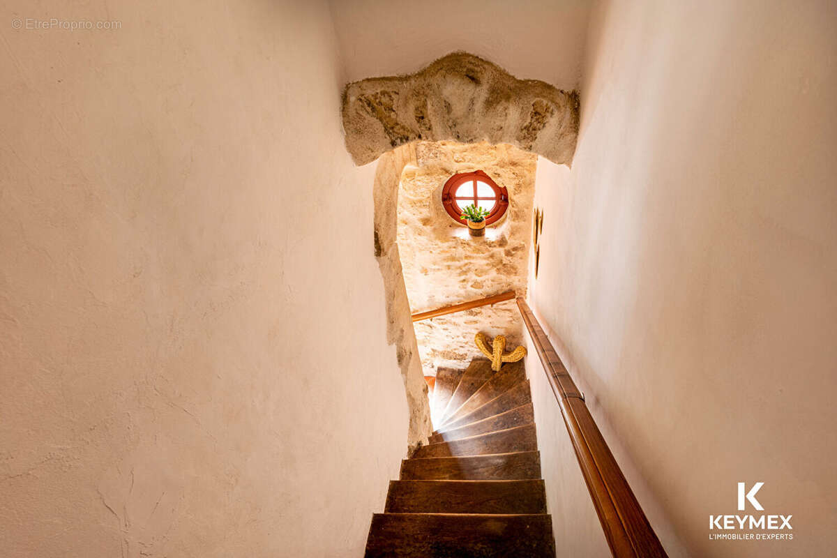 Maison à MERY-SUR-OISE