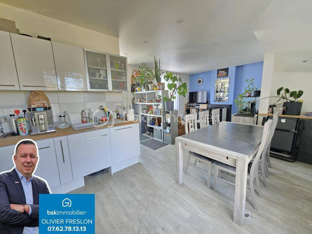 Maison à VARENNES-VAUZELLES