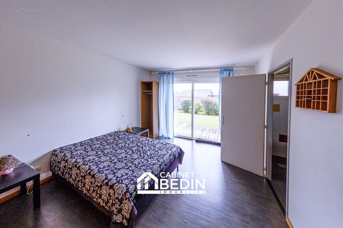 Maison 137 m² à Saint-Vincent-De-Paul  - photo 8