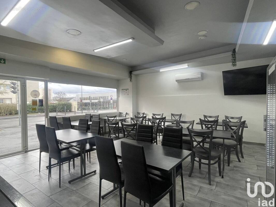 Photo 1 - Commerce à MEAUX