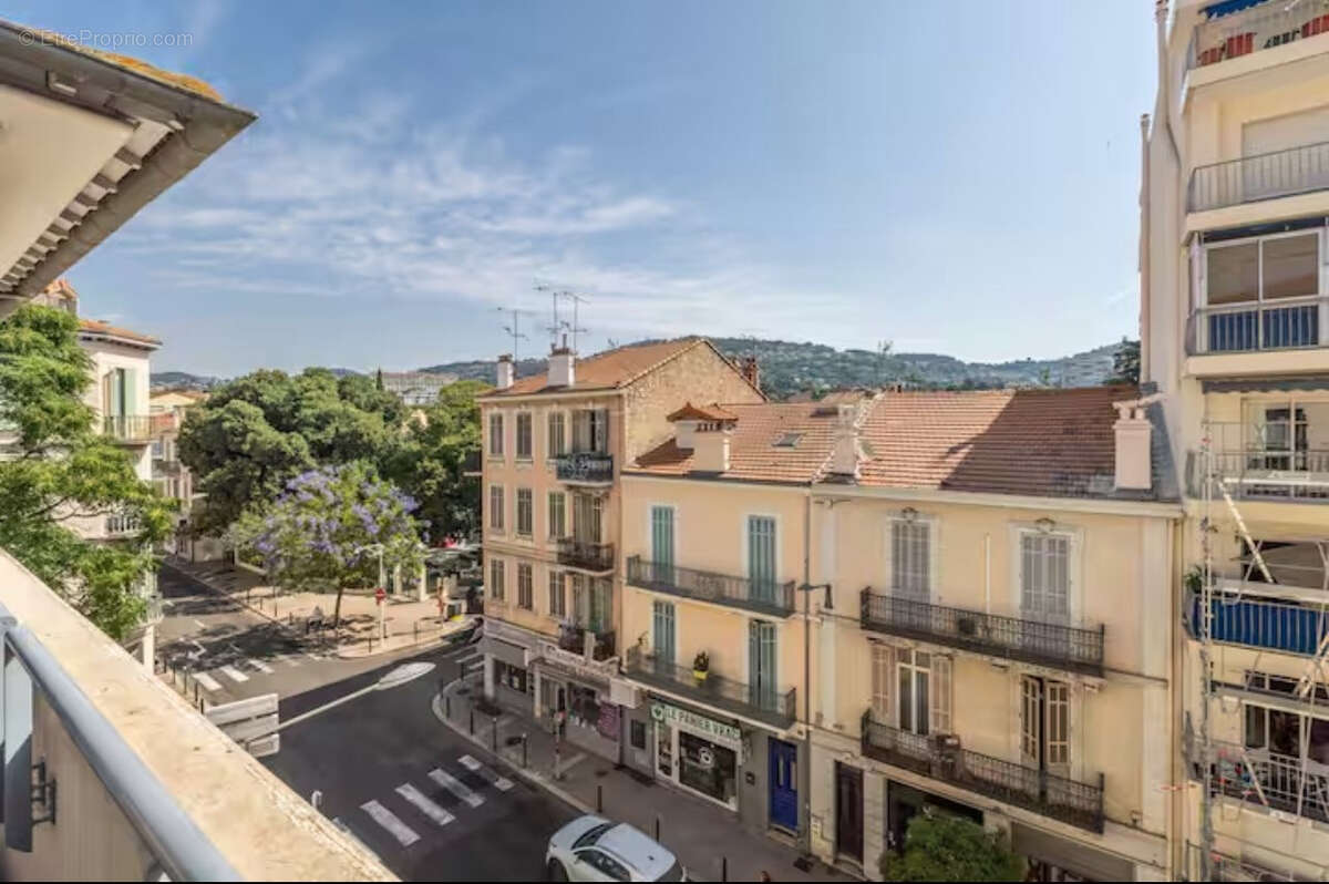 2 pièces 35 m2 + 32 m2 de terrasse à ciel ouvert + parking & cave - photo 5