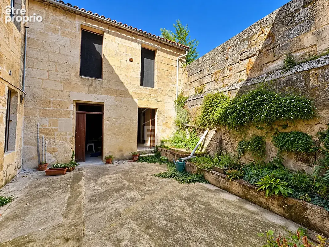 Maison à vendre à Tauriac - 7 pièces, 209 m², travaux à prévoir - photo 11