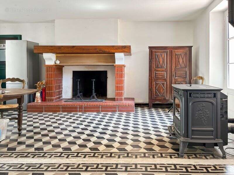 Maison à SAINT-CLAR