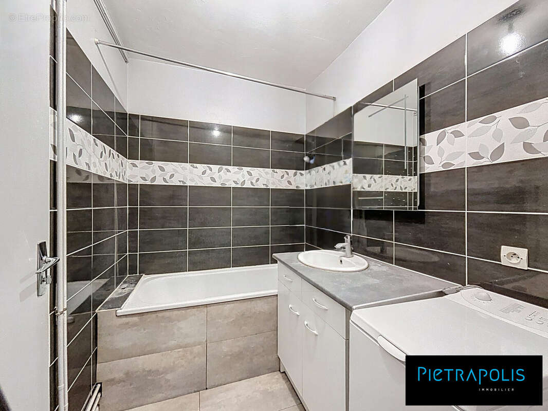 Appartement à BRON