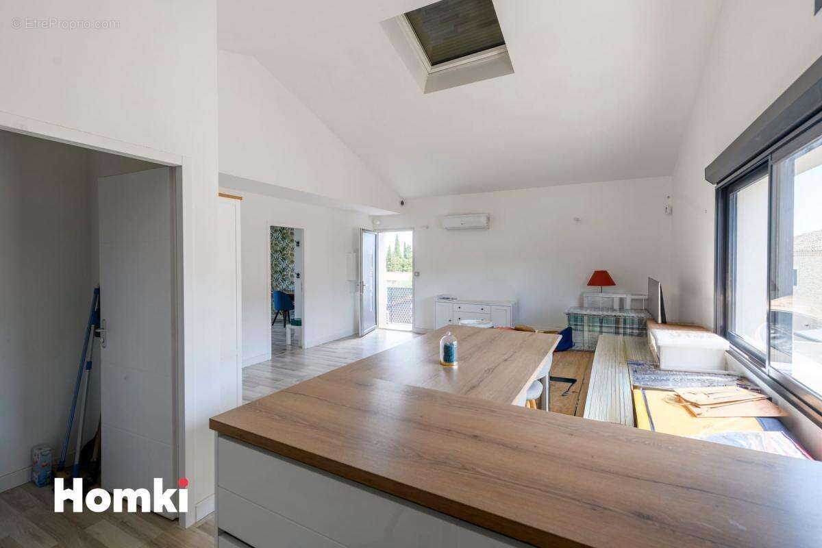 DPE C Appartement récent 3 pièces de 59 m2 avec terrasse et parking  à Gallargues-le-Montueux - photo 4
