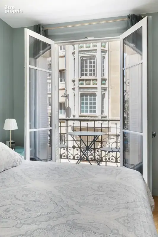Passy — Traversant 4P rénové par architecte — Balcon filant - photo 9