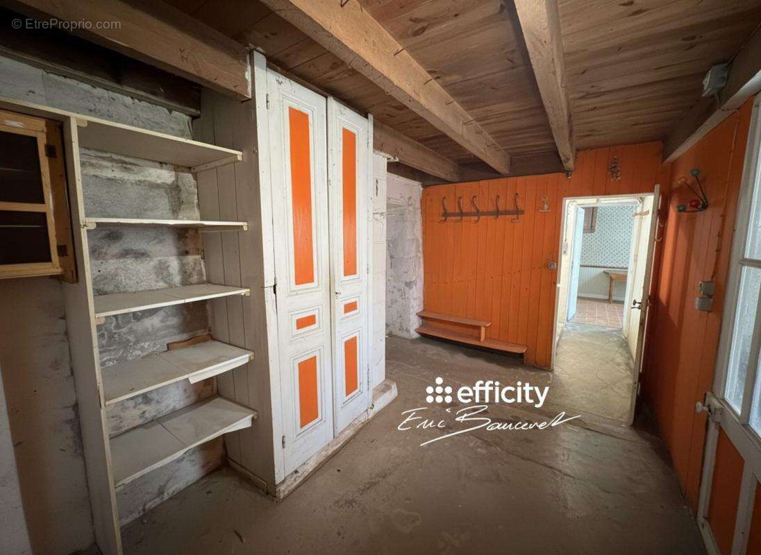 Maison à MAGNE