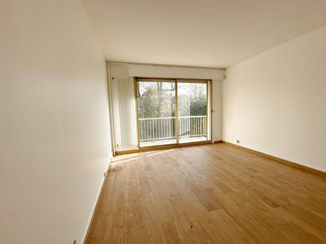 Appartement à SAINT-MAUR-DES-FOSSES