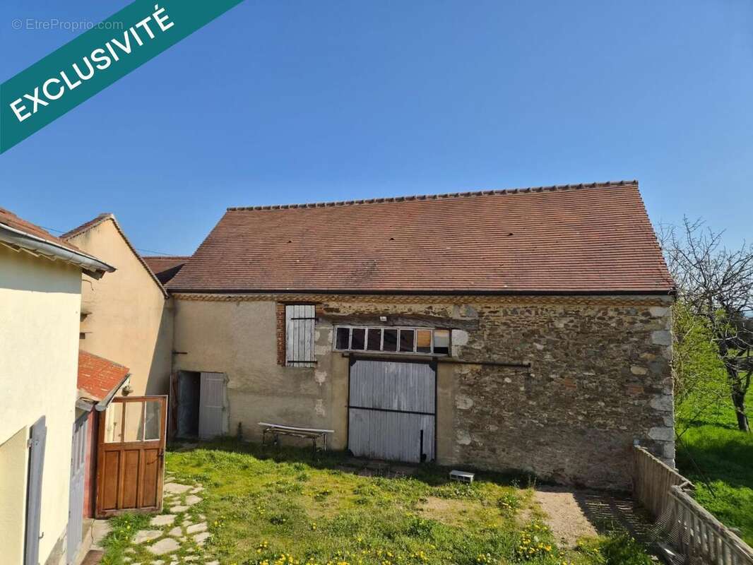 Photo 2 - Maison à BELLENAVES