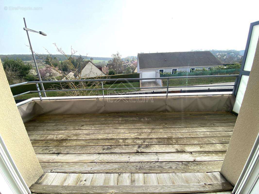 Appartement à BONNIERES-SUR-SEINE