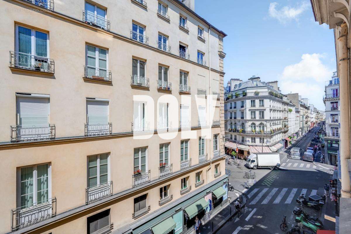 Appartement à PARIS-9E