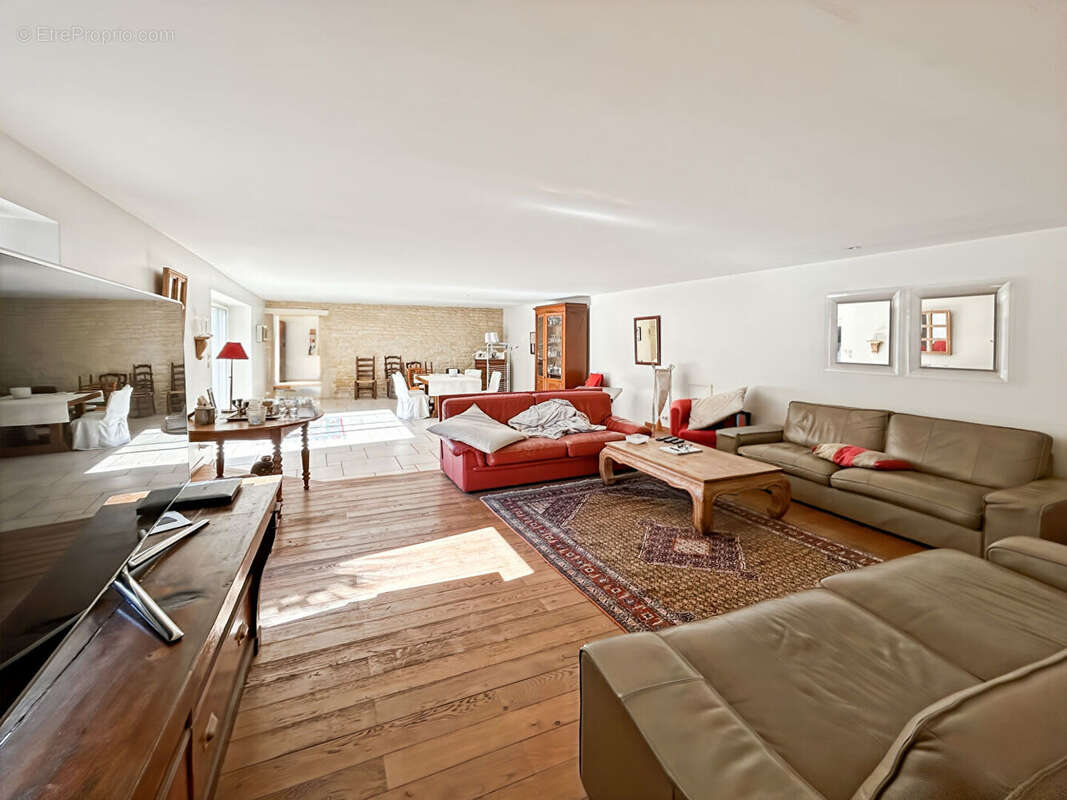 Maison à FLEURY-SUR-ORNE