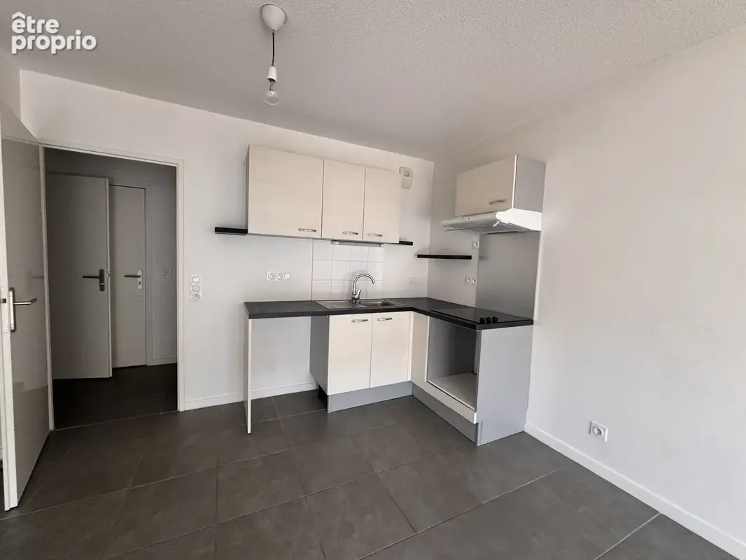 Appartement t2 - 42.5m2 - balcon et parking en sous-sol - photo 5