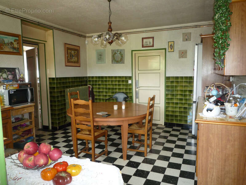 Maison à ESSOMES-SUR-MARNE