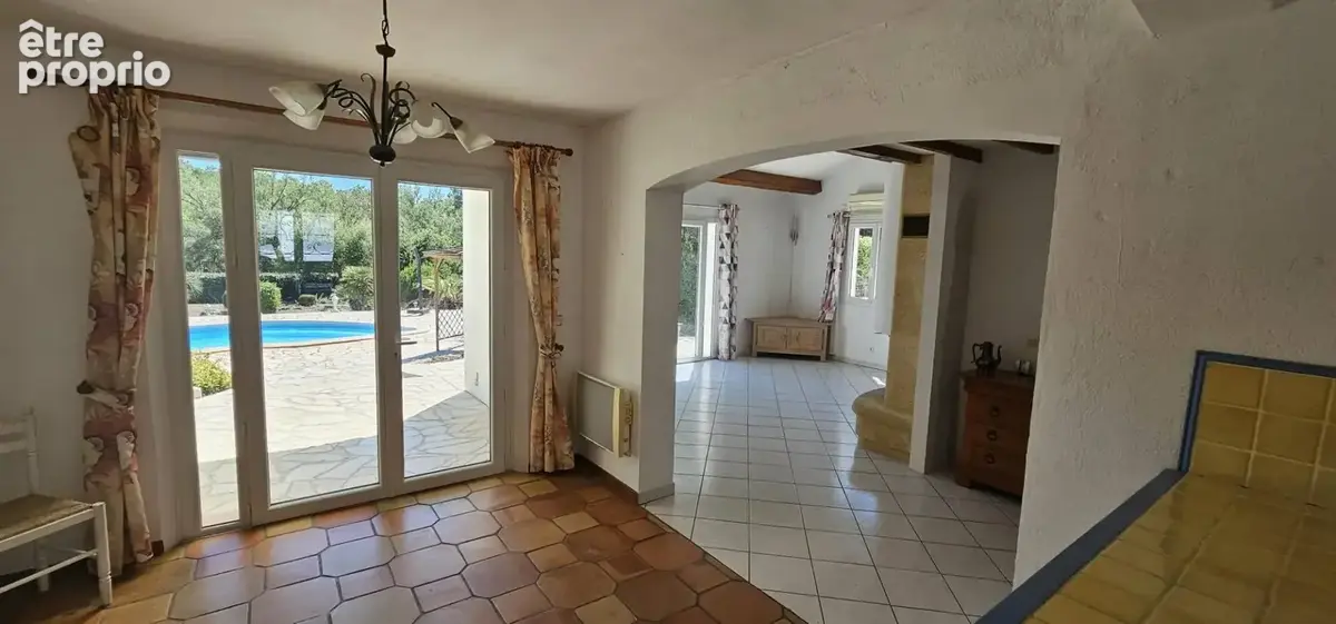 La bouverie – villa avec piscine sur 1 625 m² – vue dégagée – garage & jacuzzi - photo 7