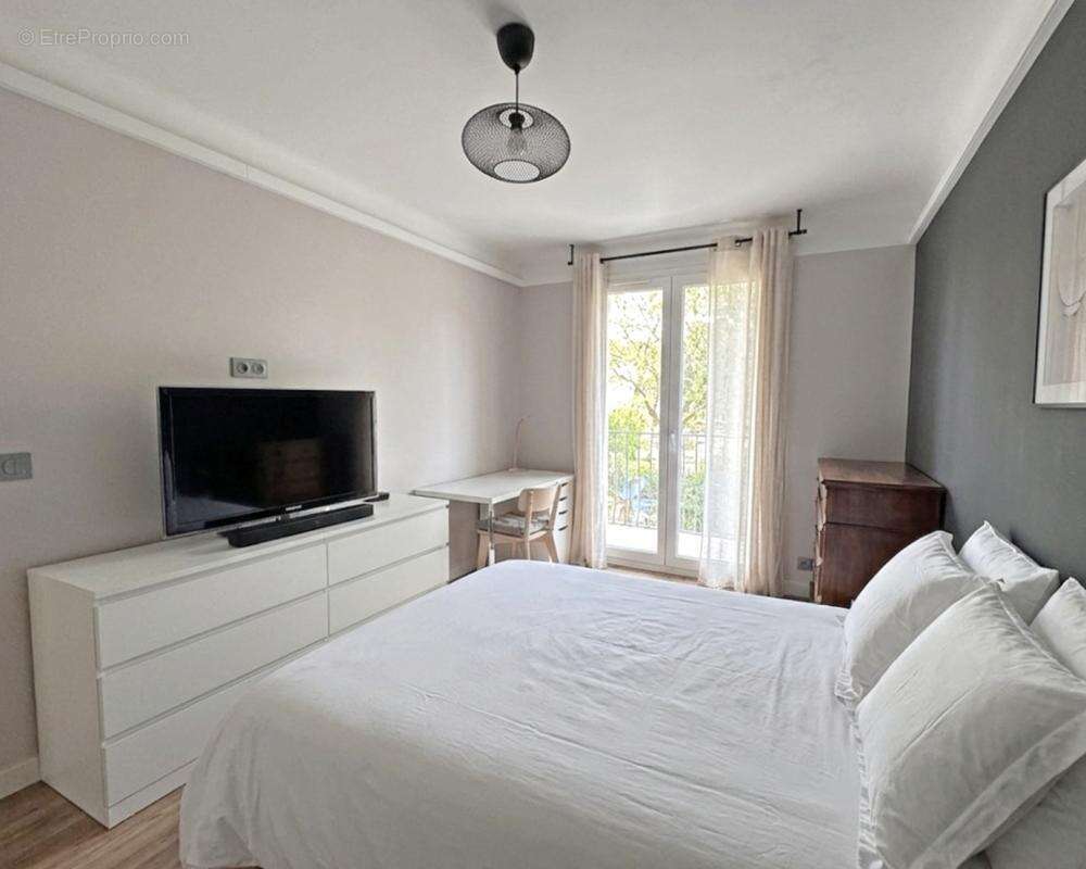 Appartement à MARSEILLE-4E