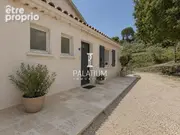 Appartement à GREOUX-LES-BAINS
