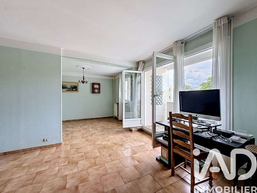 Photo 5 - Appartement à EPINAY-SUR-SEINE