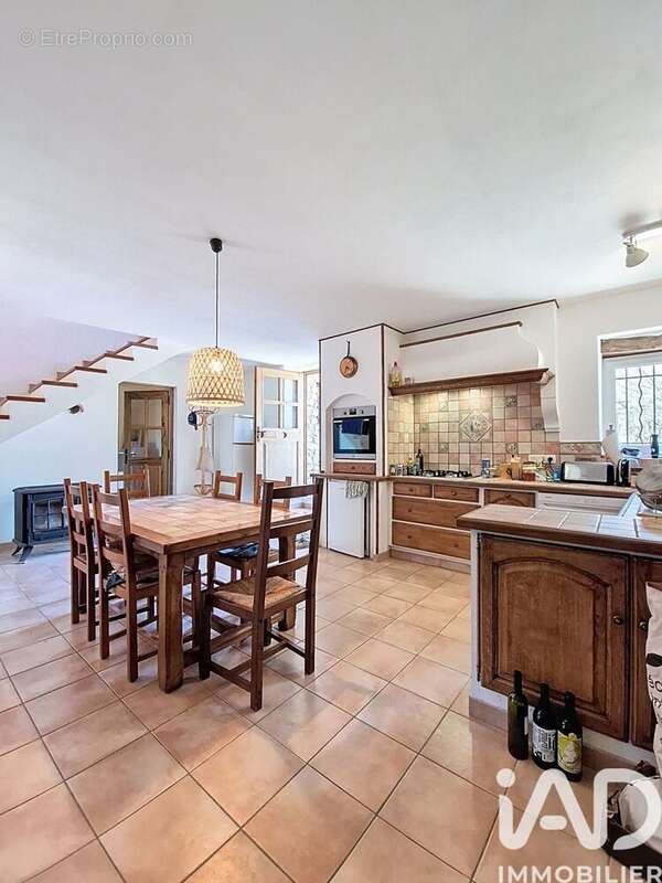 Maison 279 m² à Noyers-Sur-Jabron  - photo 9