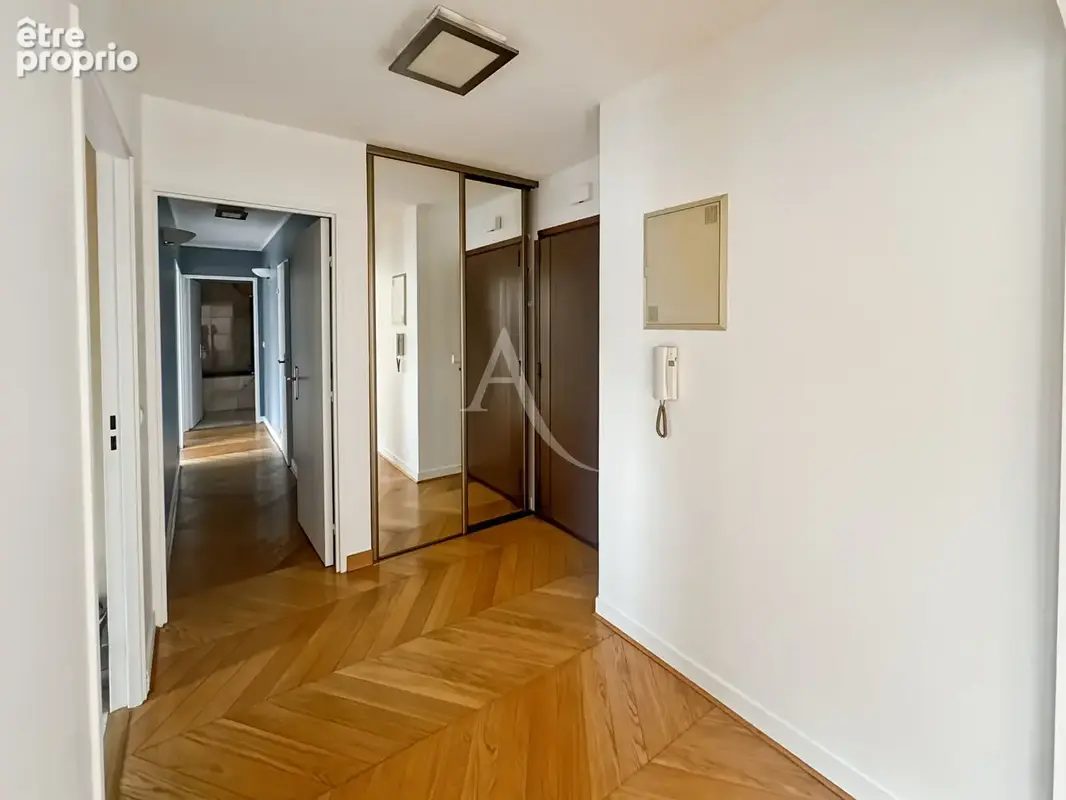 Appartement Paris 3 pièces 70m² + Balcon de 12m² - photo 7