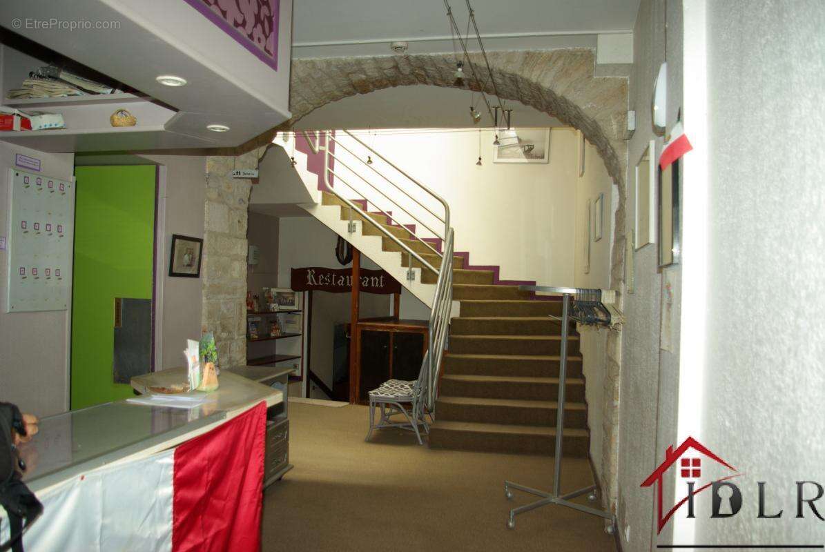 Ancien hôtel à réhabiliter, 12 chambres, lumineux - photo 7