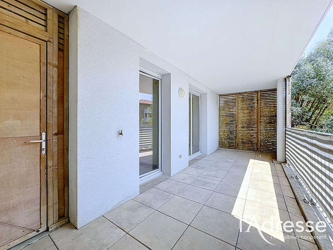 Exclusivité l'Adresse Immobilier - Tournefeuille - Appartement T3 de 65m² avec 2 places de parking  Sous-Sol - photo 2