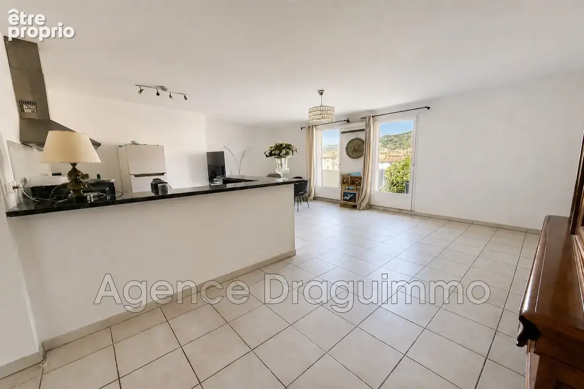 Appartement 66 m² à Draguignan  - photo 2