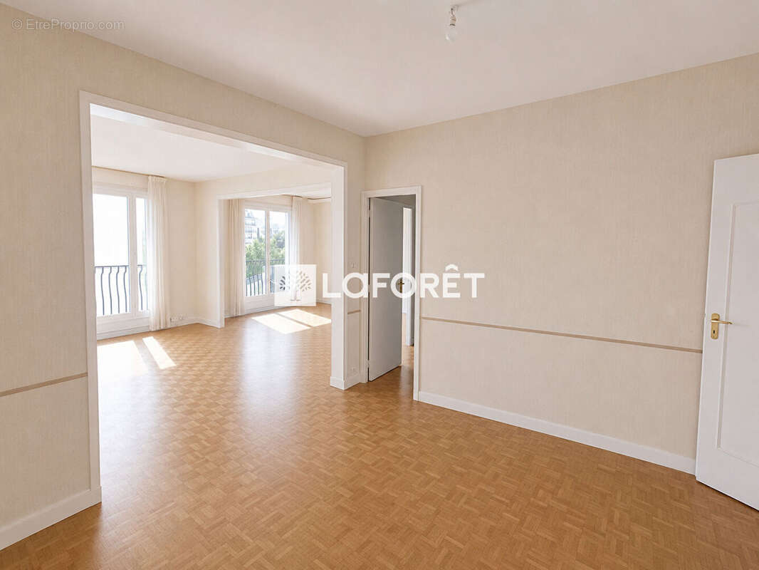 Appartement Neuilly Sur Seine 5 pièces 107 m2 - photo 5