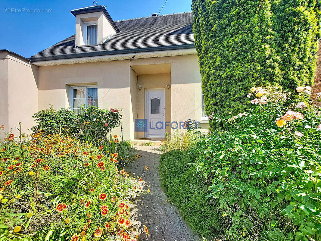 Maison Tergnier 5 pièce(s) 130.10 m2 - photo 2