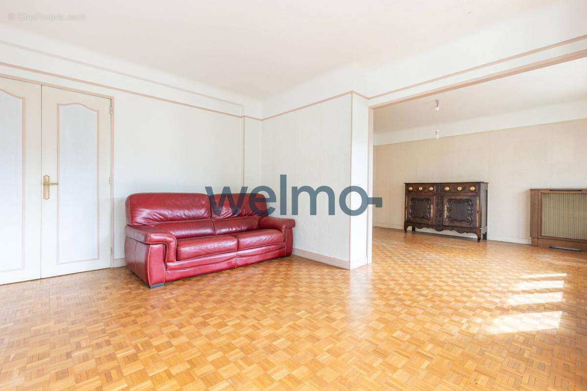 Appartement à SAINT-MAUR-DES-FOSSES