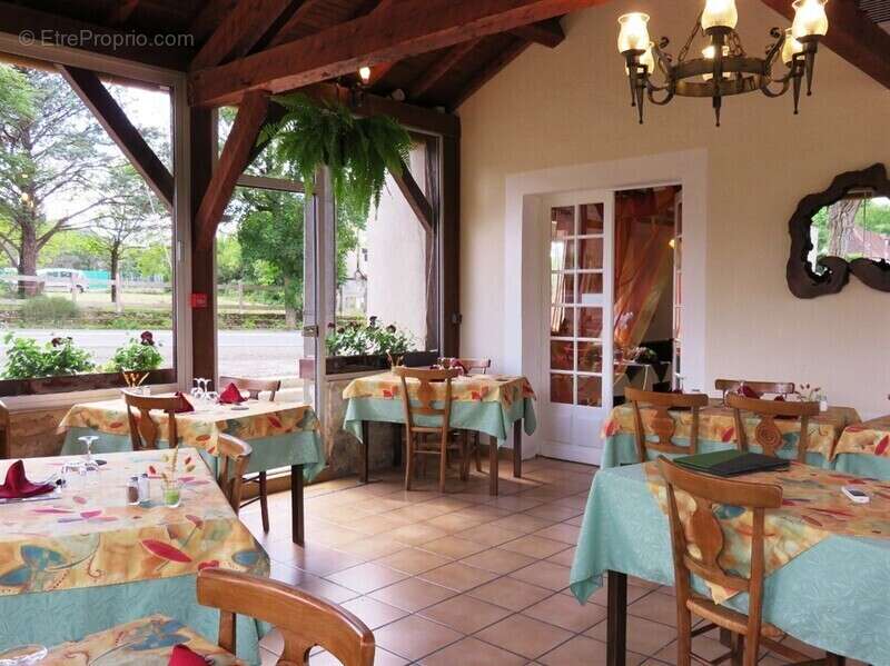 Maison à SAINT-CHAMARAND