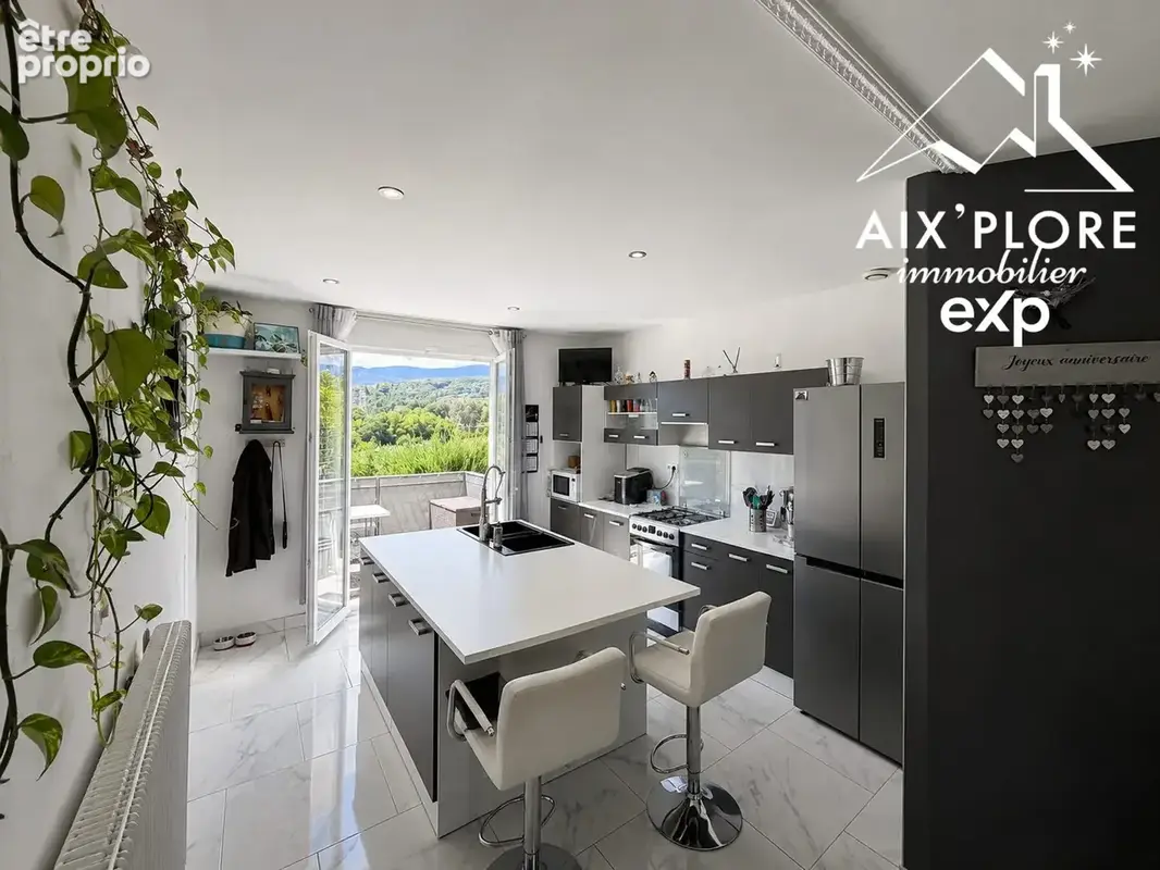 Maison 6 pièces 139 m² à vendre à Lancrans (01200) - photo 5