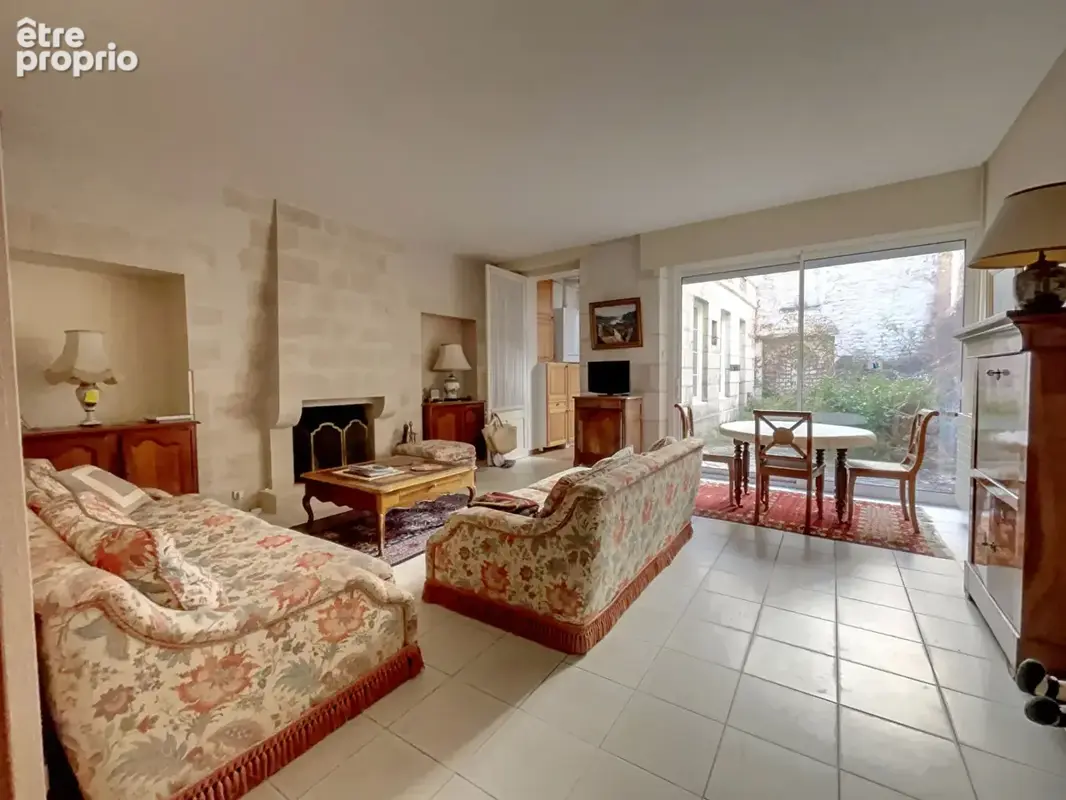 A VENDRE - La Rochelle Secteur Marché - Maison 4 chambres - 196 m² - Extérieur 35 m² - photo 6
