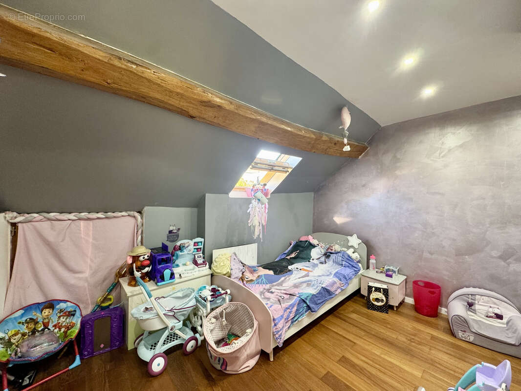 Maison à COULOMMIERS