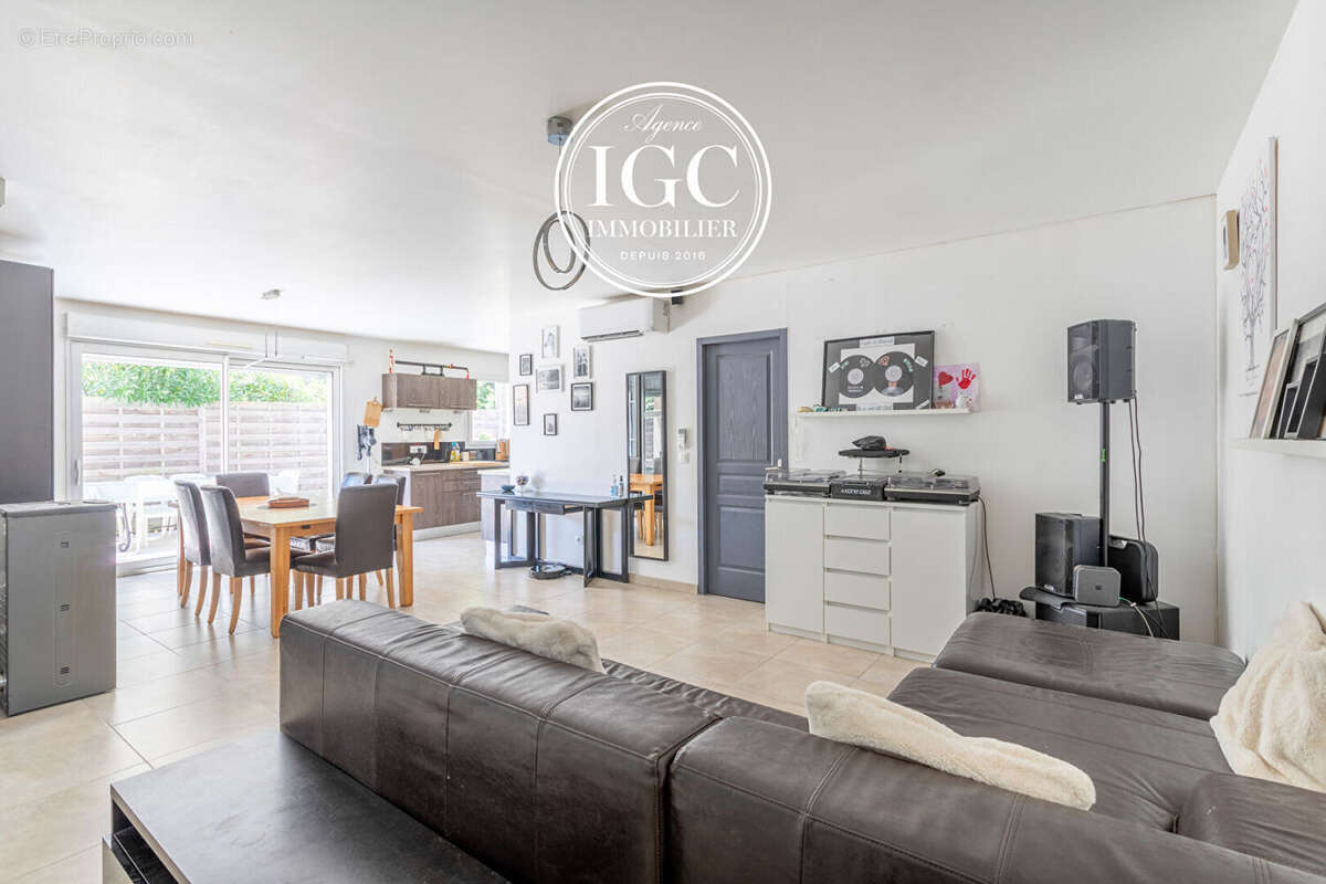 Le Rove  Maison 5 pièces de 102 m² - photo 10