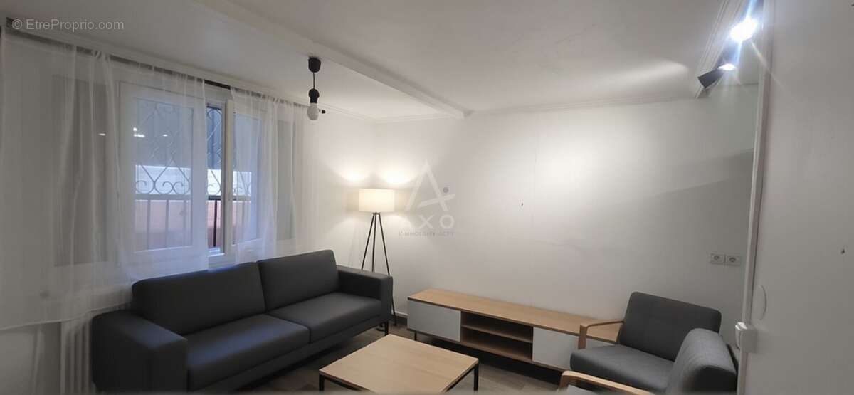 Appartement à PARIS-18E