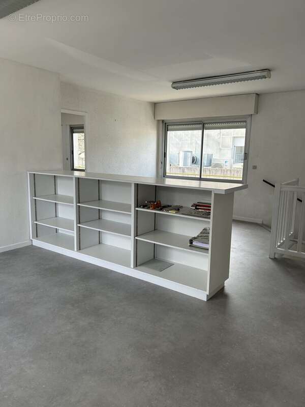 Commerce 118 m² à Privas  - photo 7