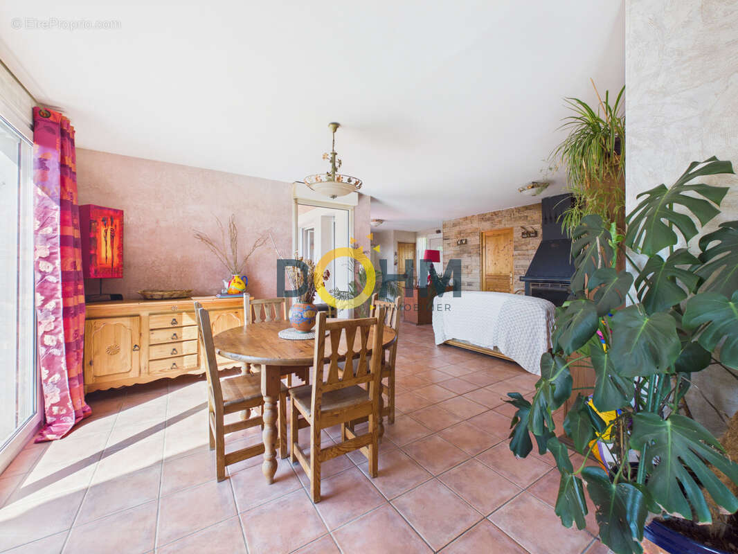 Maison plain-pied 168 m2 avec piscine à Yssingeaux - photo 4